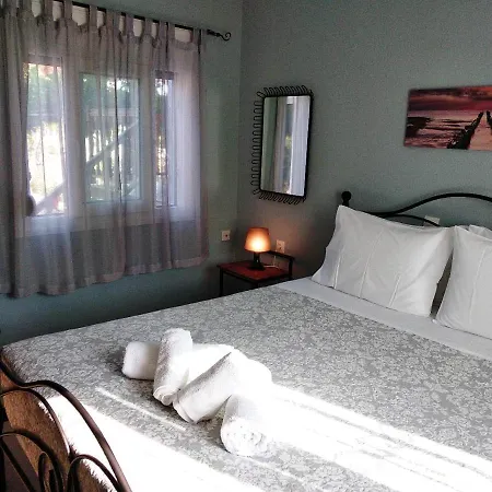 Leaves 펜션 Nea Iraklitsa