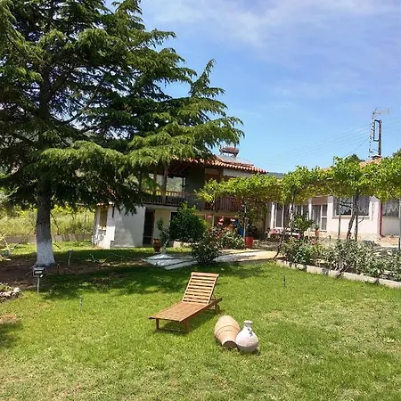 Leaves Dom wakacyjny Nea Iraklitsa