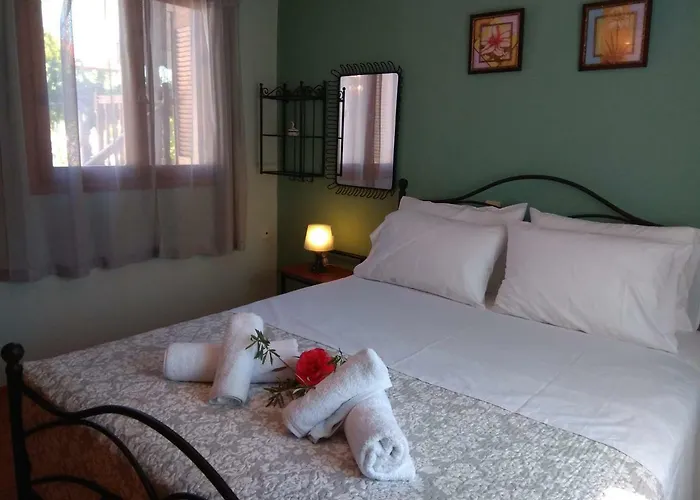 Leaves Casa de Férias *